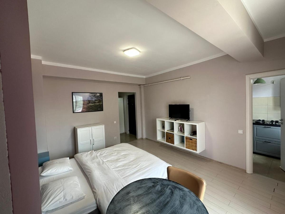 Central Studio Vitan Mall Bucharest Luaran gambar